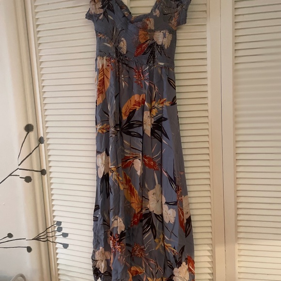 COPY - Floral dress! - Picture 1 of 4